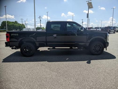 2025 Ford F-250 LARIAT