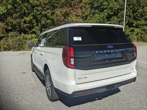 2025 Ford Expedition Max Active