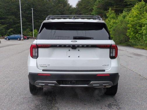 Star White 2026 Ford Explorer Active