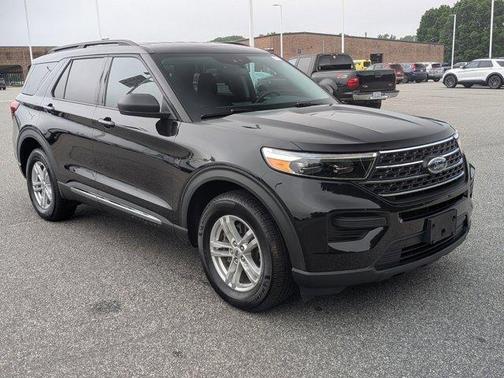 Agate Black Metallic 2022 Ford Explorer XLT