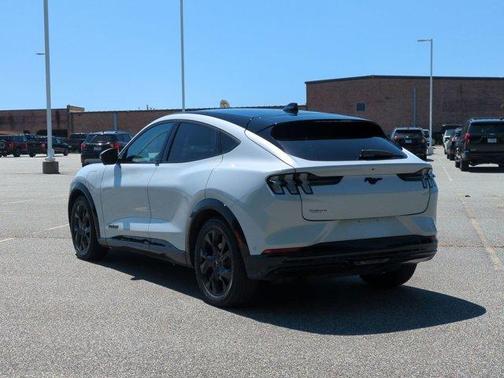 Space White Metallic 2023 Ford Mustang Mach-E Premium