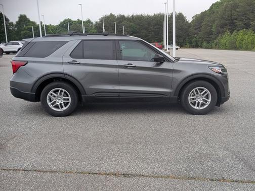 Carbonized Gray Metallic 2026 Ford Explorer Active