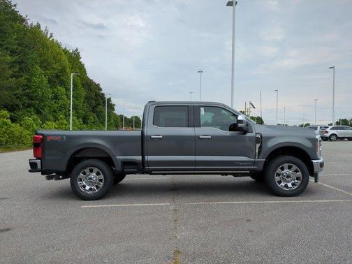 Carbonized Gray Metallic 2026 Ford F-250 Lariat