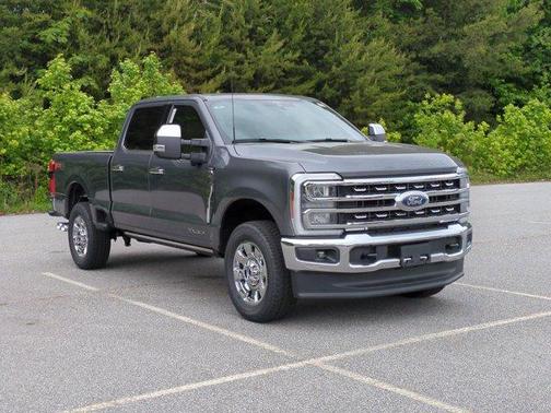 Carbonized Gray Metallic 2026 Ford F-250 Lariat