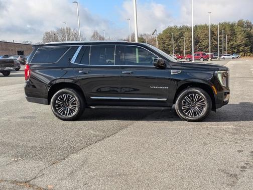 2025 GMC Yukon Elevation