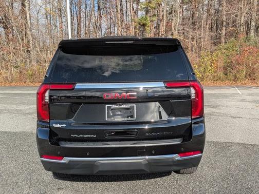 2025 GMC Yukon Elevation