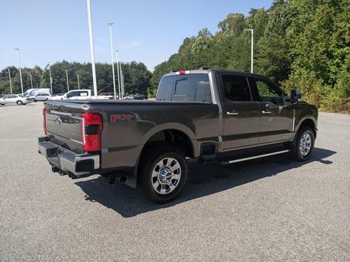 2023 Ford F-250 LARIAT