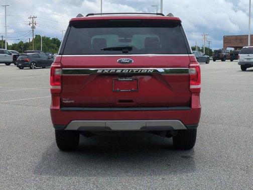 Rapid Red Metallic Tinted Clearcoat 2020 Ford Expedition XLT
