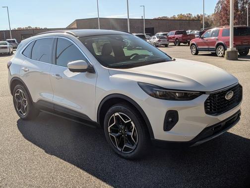 2026 Ford Escape Platinum