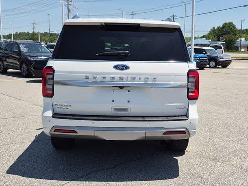 Star White 2022 Ford Expedition Max Platinum