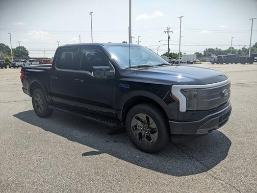 2025 Ford F-150 Lightning LARIAT