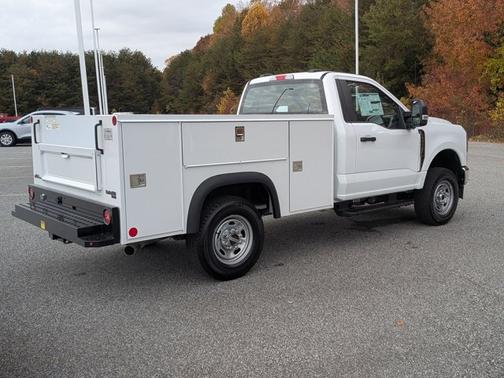 2025 Ford F-250 XL