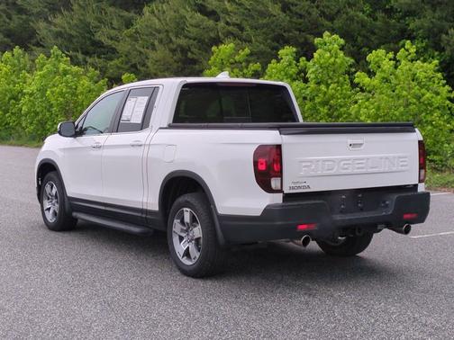 Platinum White Pearl 2025 Honda Ridgeline RTL
