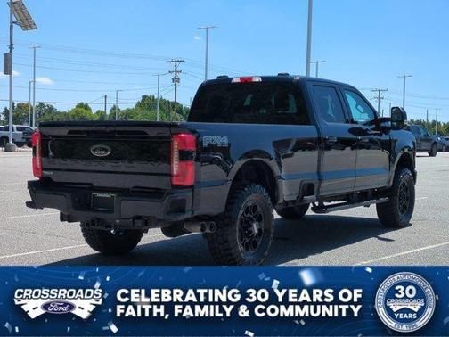 Agate Black Metallic 2024 Ford F-350 XLT