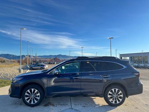 2025 Subaru Outback Touring XT