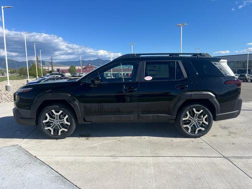 Crystal Black Silica 2026 Subaru Outback Touring XT