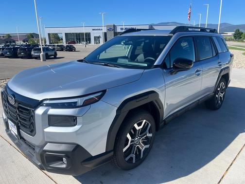 Ice Silver Metallic 2026 Subaru Outback Touring XT