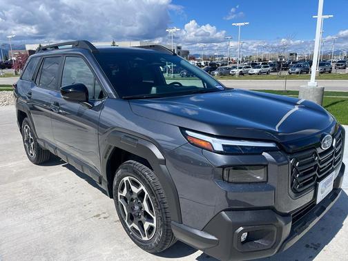 Magnetite Gray Metallic 2026 Subaru Outback Touring