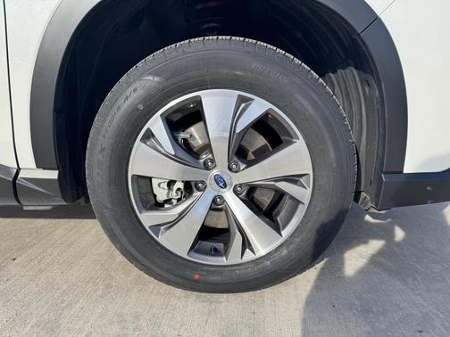 2025 Subaru Ascent Premium 8-Passenger