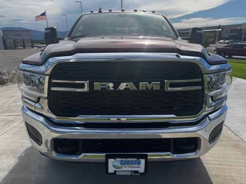 2024 RAM 2500 Tradesman Crew Cab 4x4 8' Box