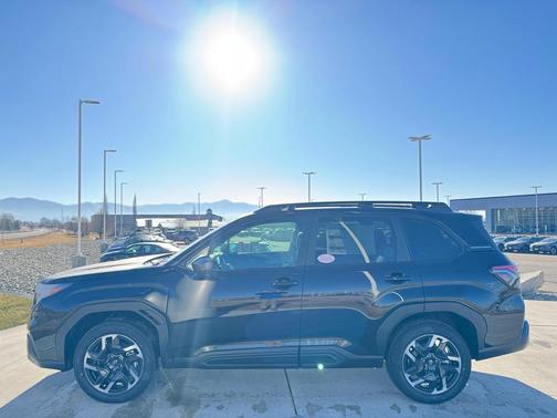 Crystal Black Silica 2026 Subaru Forester Limited