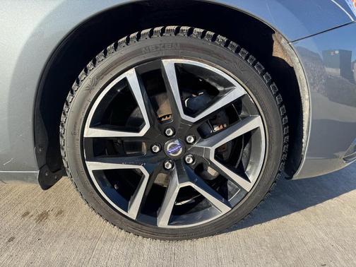 2018 Volvo V60 T5 Dynamic