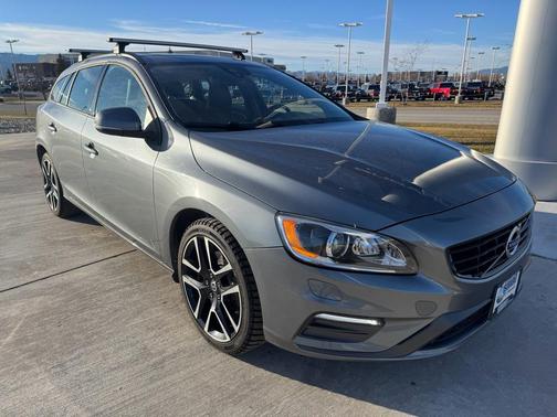 2018 Volvo V60 T5 Dynamic