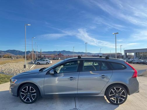 2018 Volvo V60 T5 Dynamic