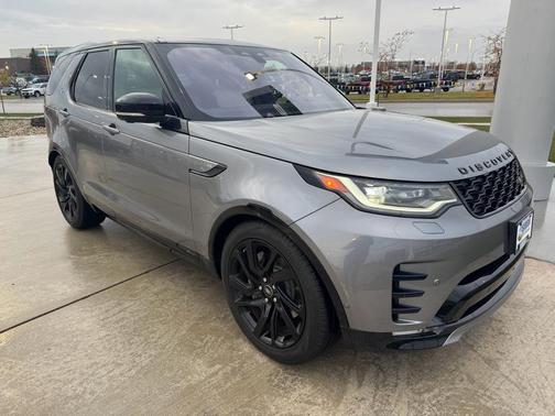 2021 Land Rover Discovery P300 S R-Dynamic
