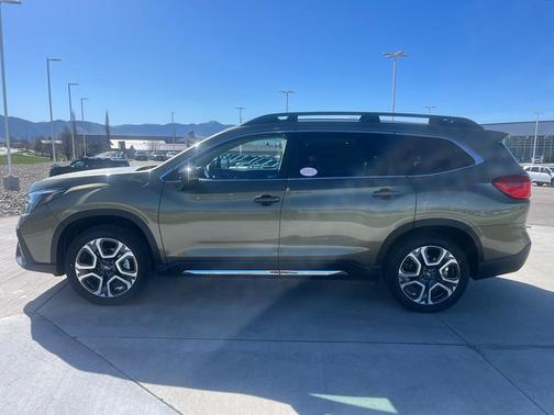 Autumn Green 2026 Subaru Ascent Limited 8-Passenger