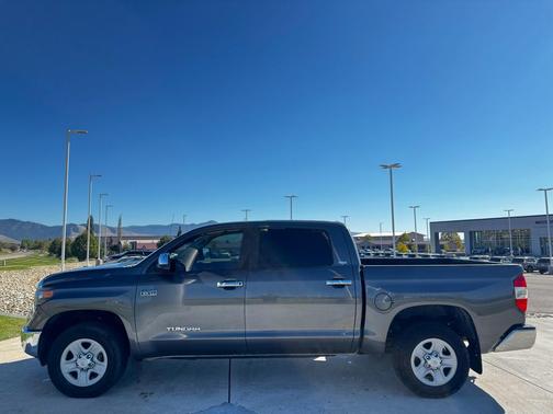 2019 Toyota Tundra SR5