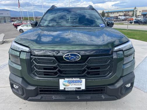 Deep Emerald Green Pearl 2026 Subaru Outback Limited