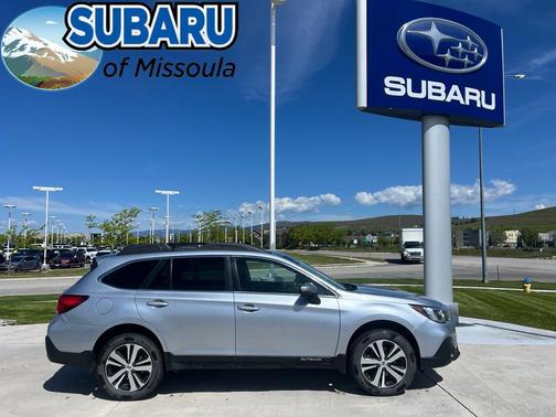 Ice Silver Metallic 2018 Subaru Outback 2.5i Limited