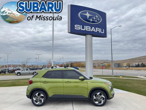 2022 Hyundai VENUE SEL