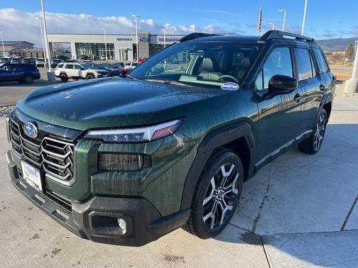 Deep Emerald Green Pearl 2026 Subaru Outback Touring XT