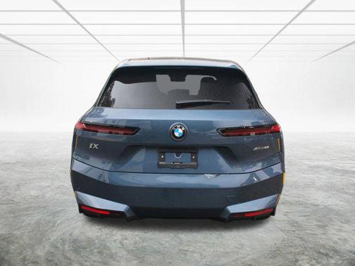 2026 BMW iX xDrive60
