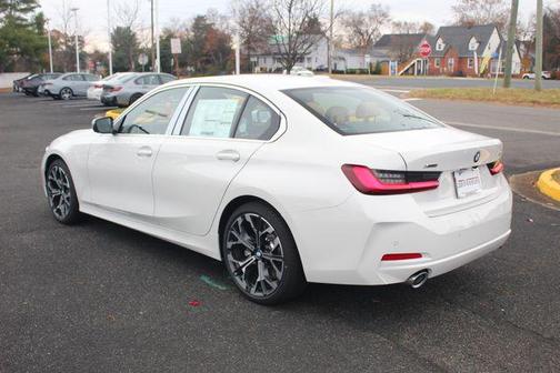 2026 BMW 330 i xDrive