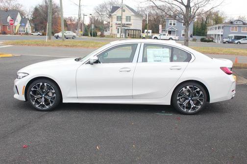 2026 BMW 330 i xDrive