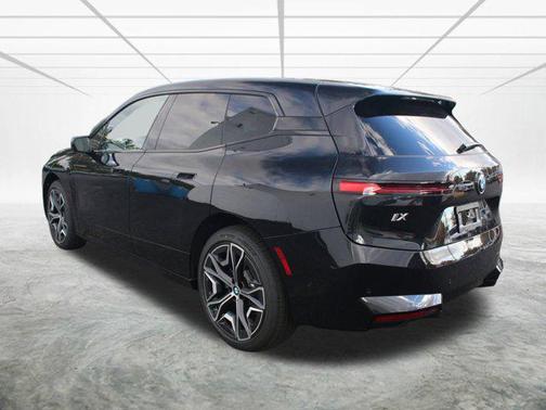 2026 BMW iX xDrive60