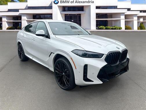 Mineral White Metallic 2026 BMW X6 xDrive40i
