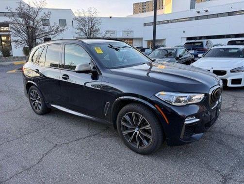 2021 BMW X5 M50i