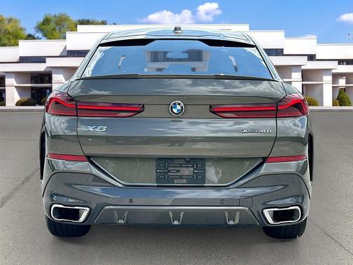 Manhattan Green Metallic 2024 BMW X6 xDrive40i
