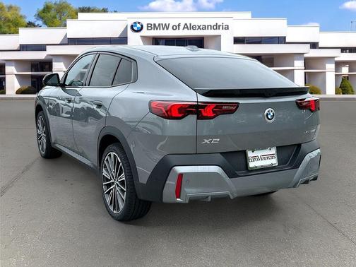 Skyscraper Grey Metallic 2026 BMW X2 xDrive28i