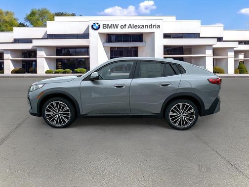 Skyscraper Grey Metallic 2026 BMW X2 xDrive28i