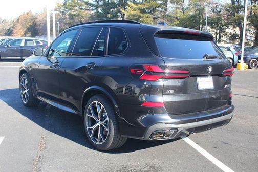 2026 BMW X5 M60i