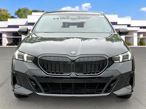 Black Sapphire Metallic 2026 BMW 530 xDrive