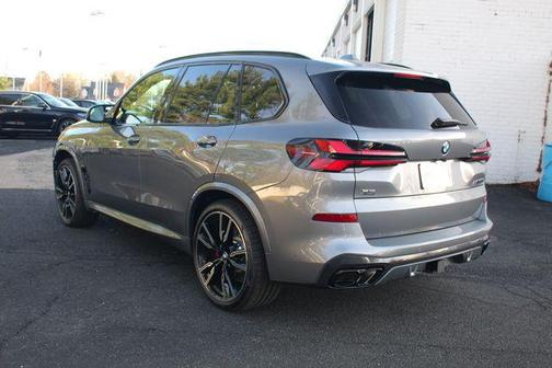 Skyscraper Grey Metallic 2026 BMW X5 M60i