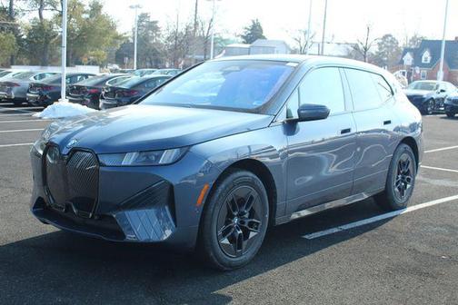 2026 BMW iX xDrive60