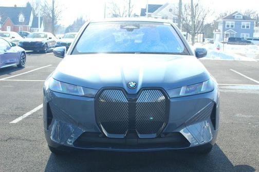 2026 BMW iX xDrive60