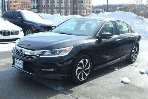 2017 Honda Accord EX-L w/Navigation & Honda Sensing